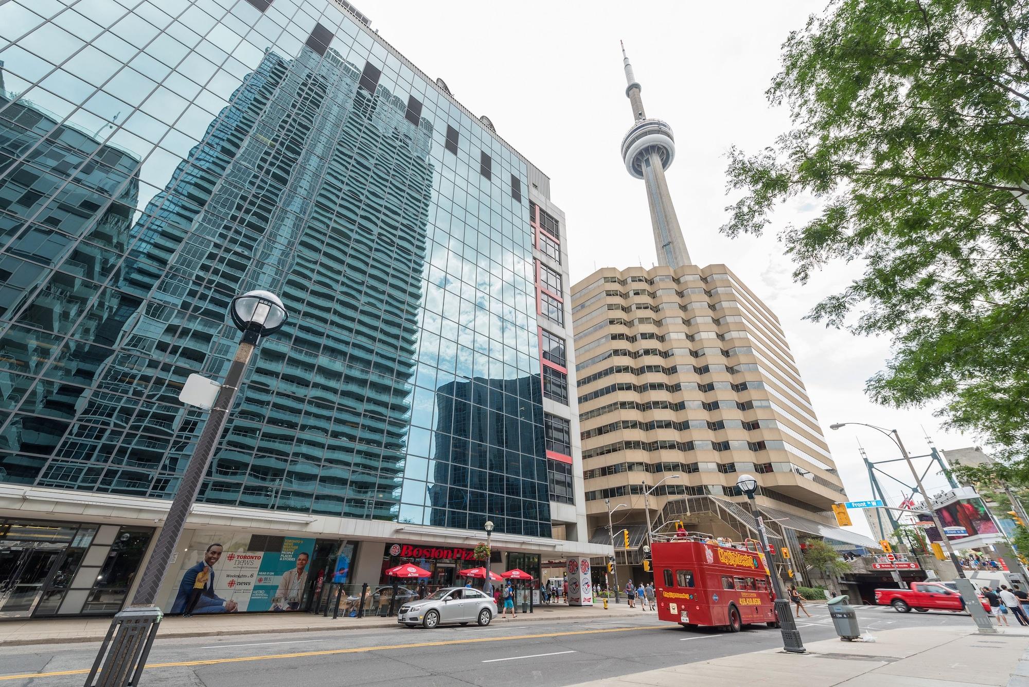 Grand Royal Condos - Cn Tower Toronto Exteriör bild