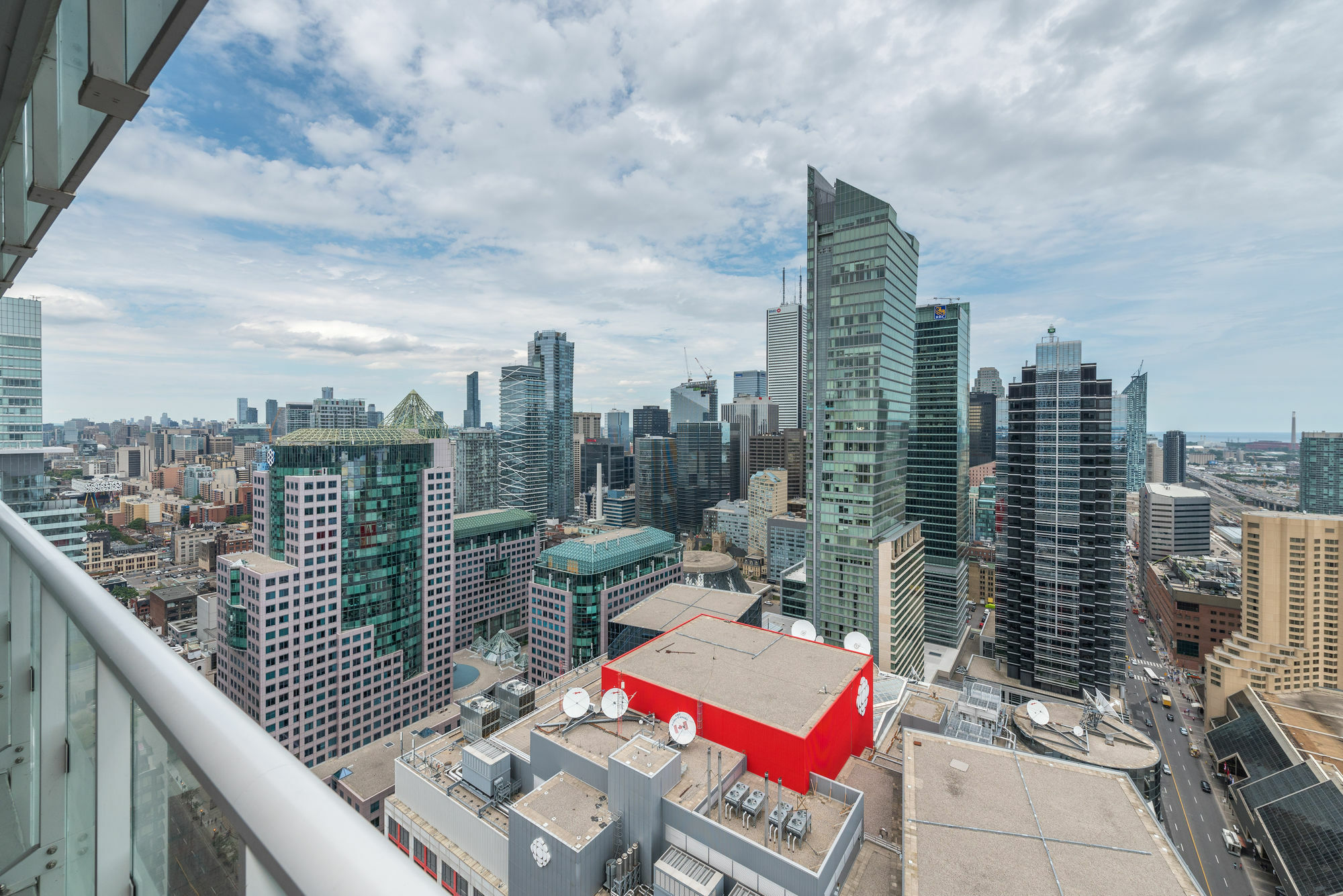 Grand Royal Condos - Cn Tower Toronto Exteriör bild